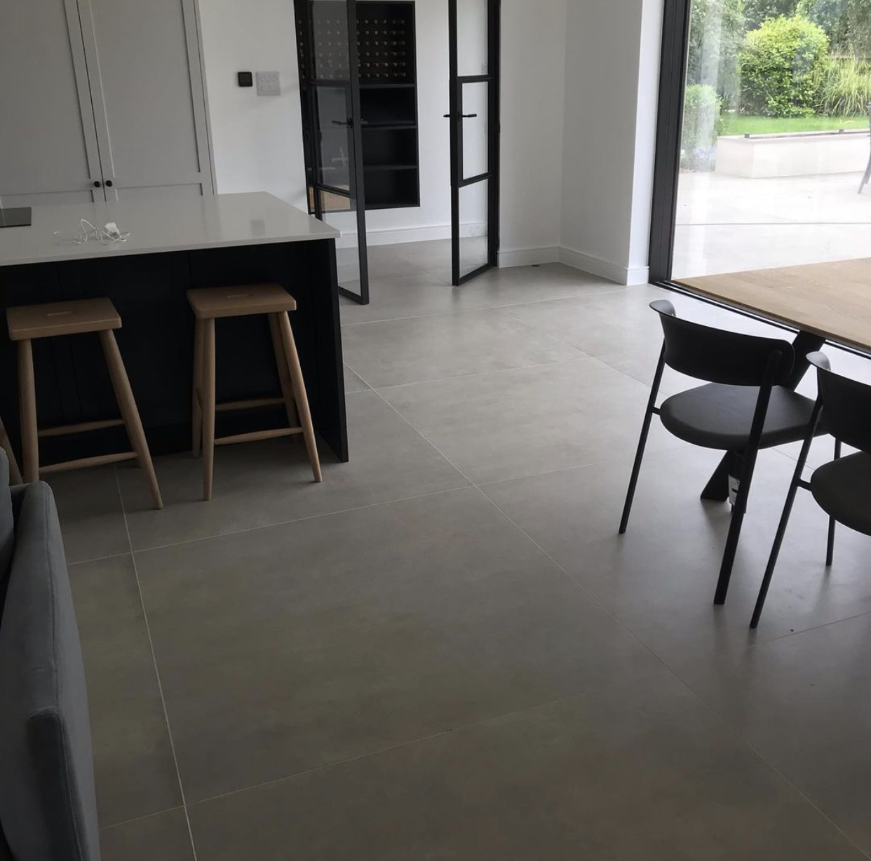 Silverstone Rocks Project Inspiration: Silverstone - Hard Rock Flooring